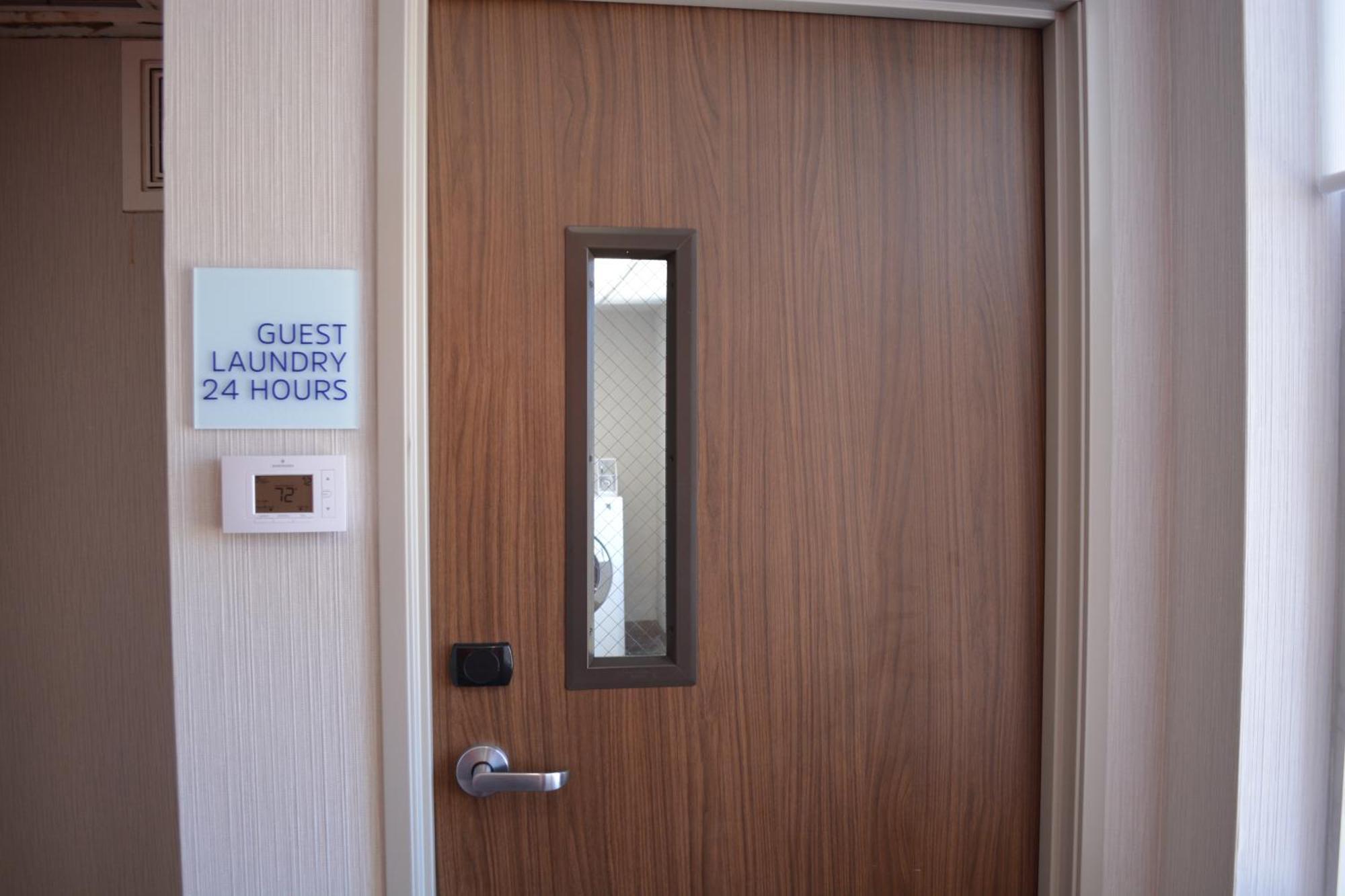 Holiday Inn Express & Suites 리버럴 외부 사진