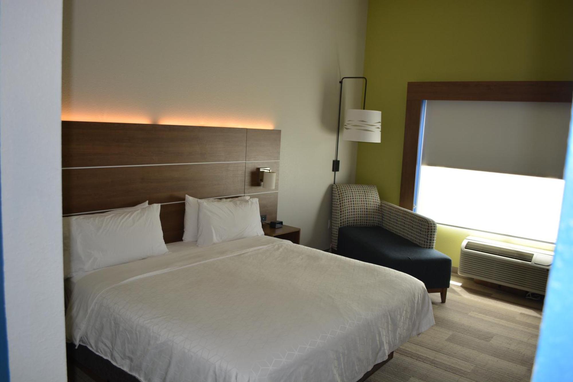 Holiday Inn Express & Suites 리버럴 외부 사진